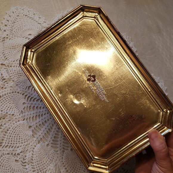 Vintage Metal Hinged Artstyle Chocolates Candy Box Tin w/ Victorian Scenes - Picture 7 of 14